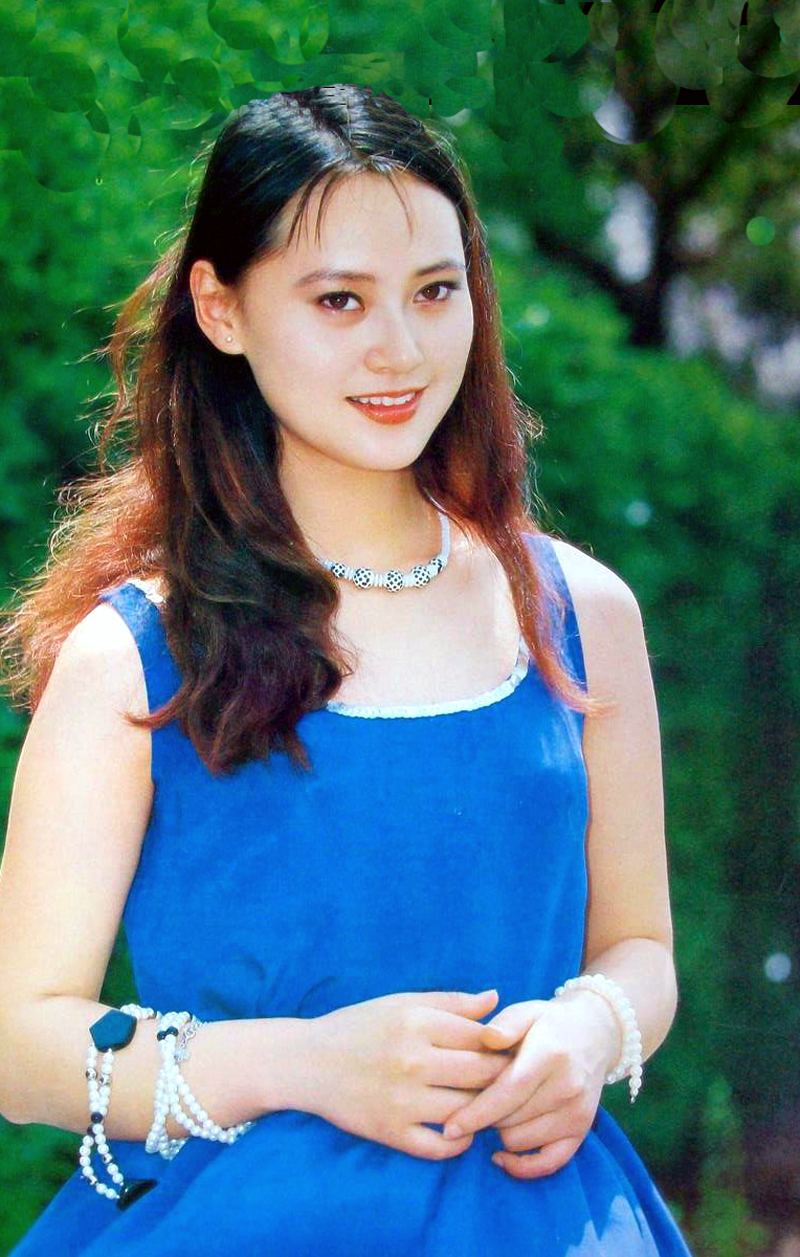 宋佳,12张少女时期的老照片,气质高雅光彩照人,不愧为