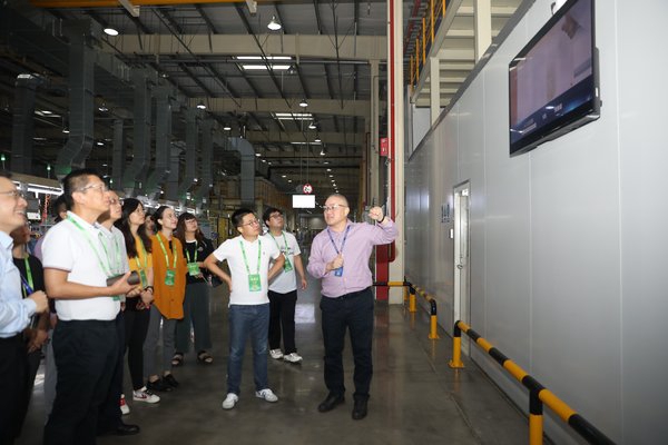 "中国燃气热水器-零冷水考察行"华东站走进a.o.史密斯