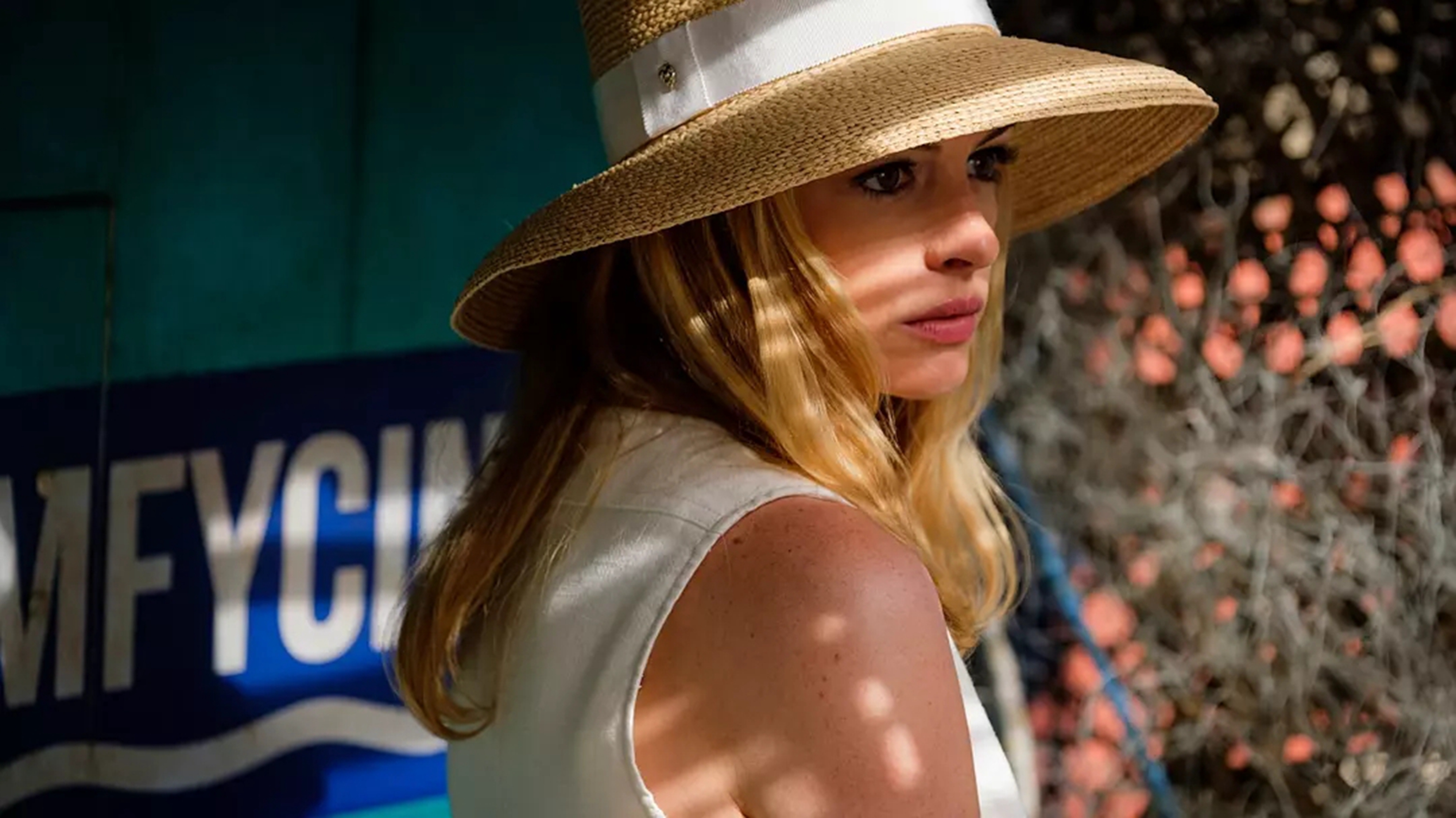 在外媒公开报道此事并引发热议后,发行方阿维隆影业