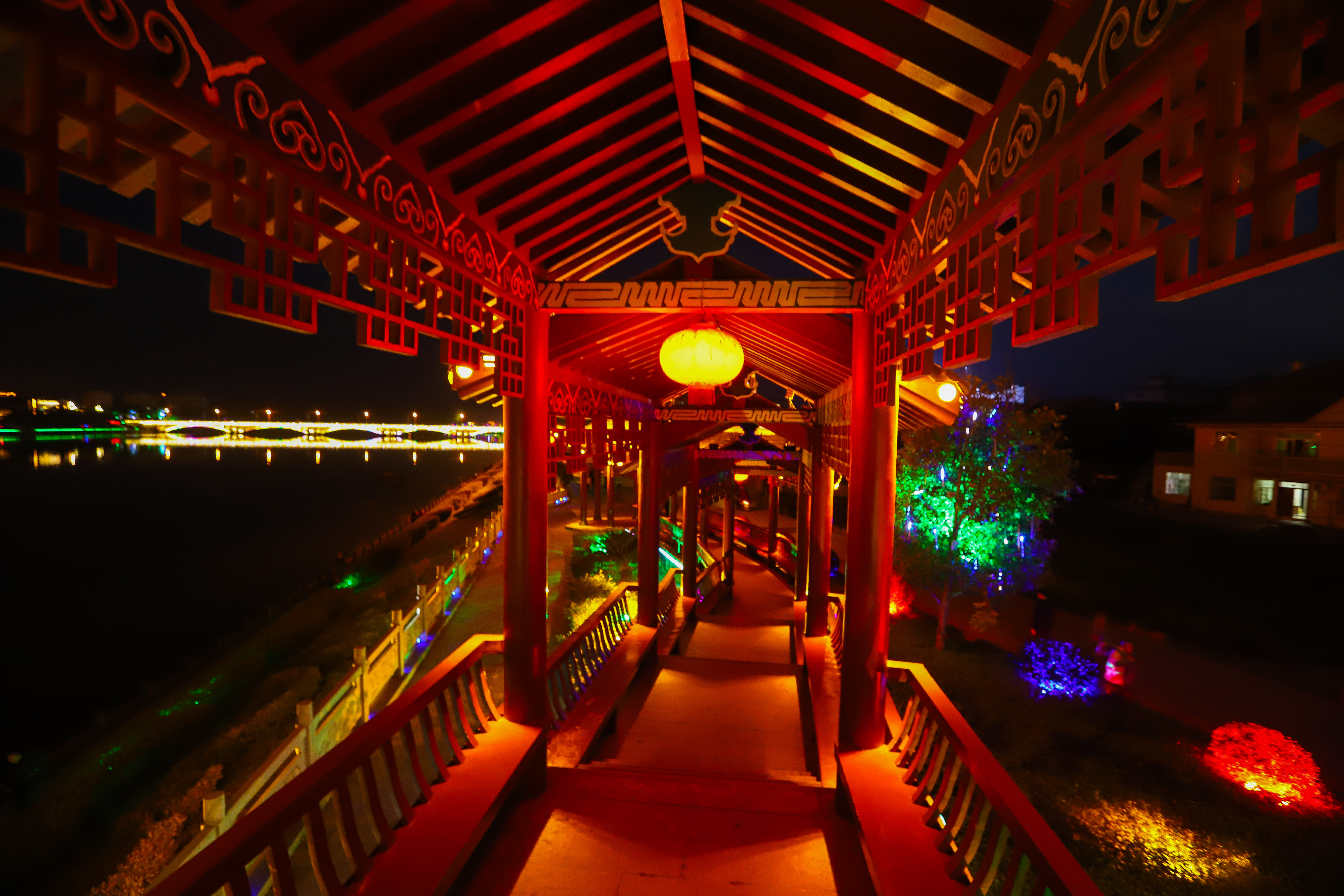 极具少数民族特色的建筑--万和鼓楼