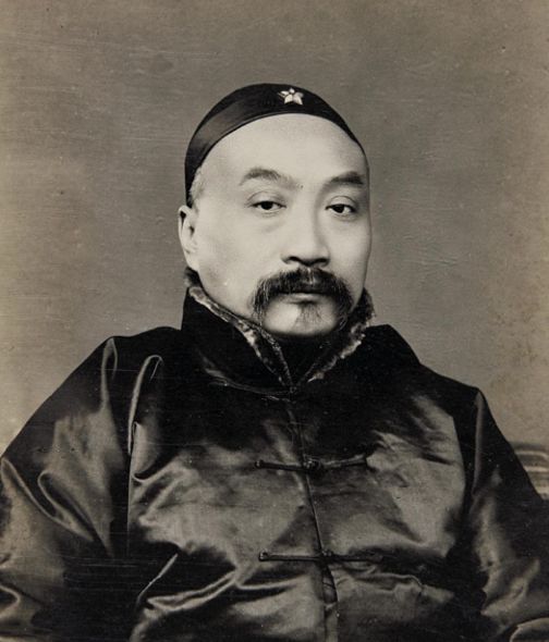 伪造报纸反映民意让老爹当皇帝 袁克定真的干过这号坑爹事?| 左右视频