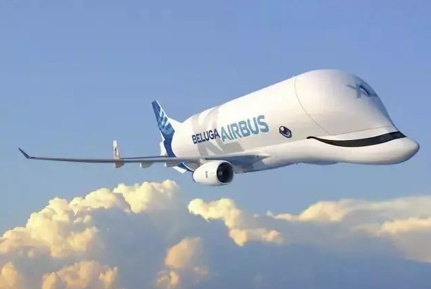 造型可爱酷似大白鲨,却是全球最大运输机,吞下运20也不在话下!