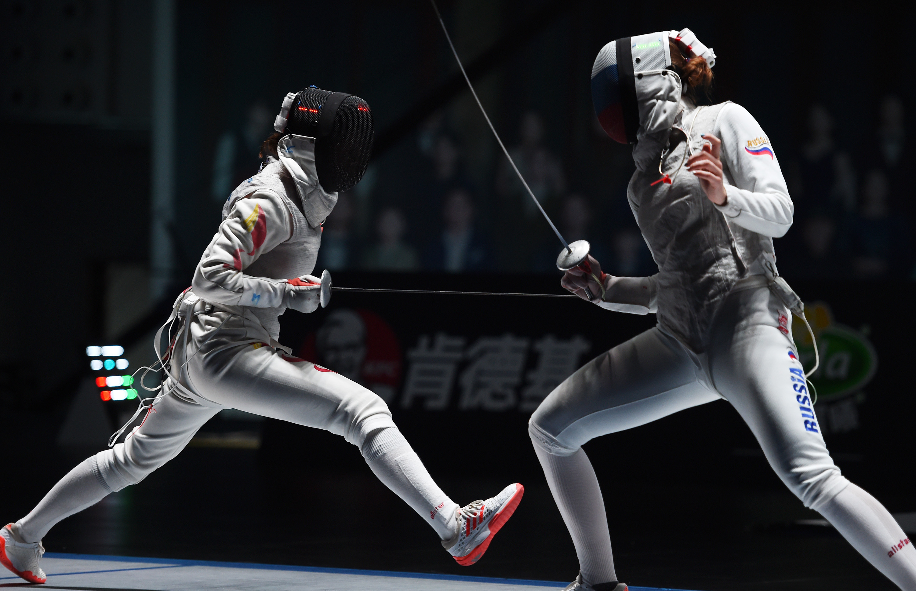 击剑——世锦赛:中国选手傅依婷无缘16强(2)