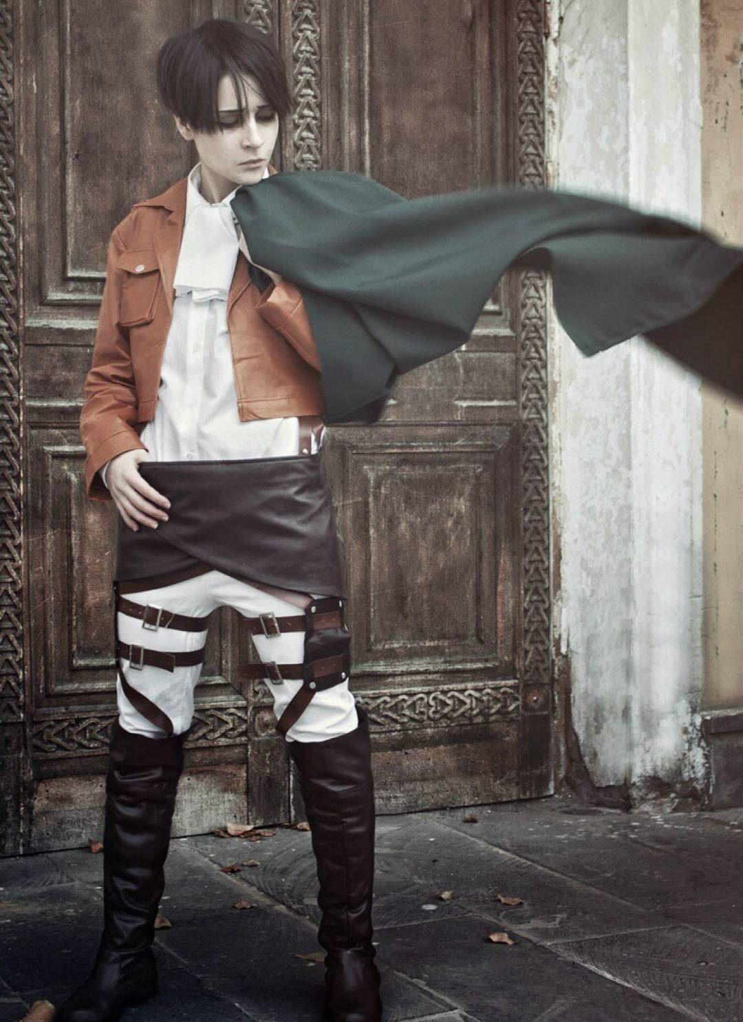 进击的巨人cosplay:艾伦帅气,女巨人还原度最高!