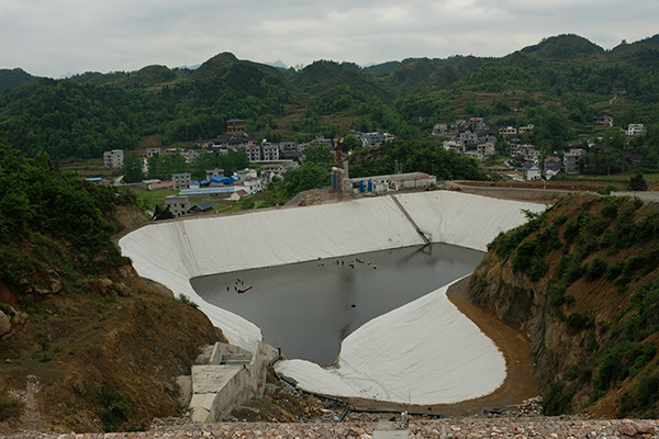 松桃县锰矿山图片图片