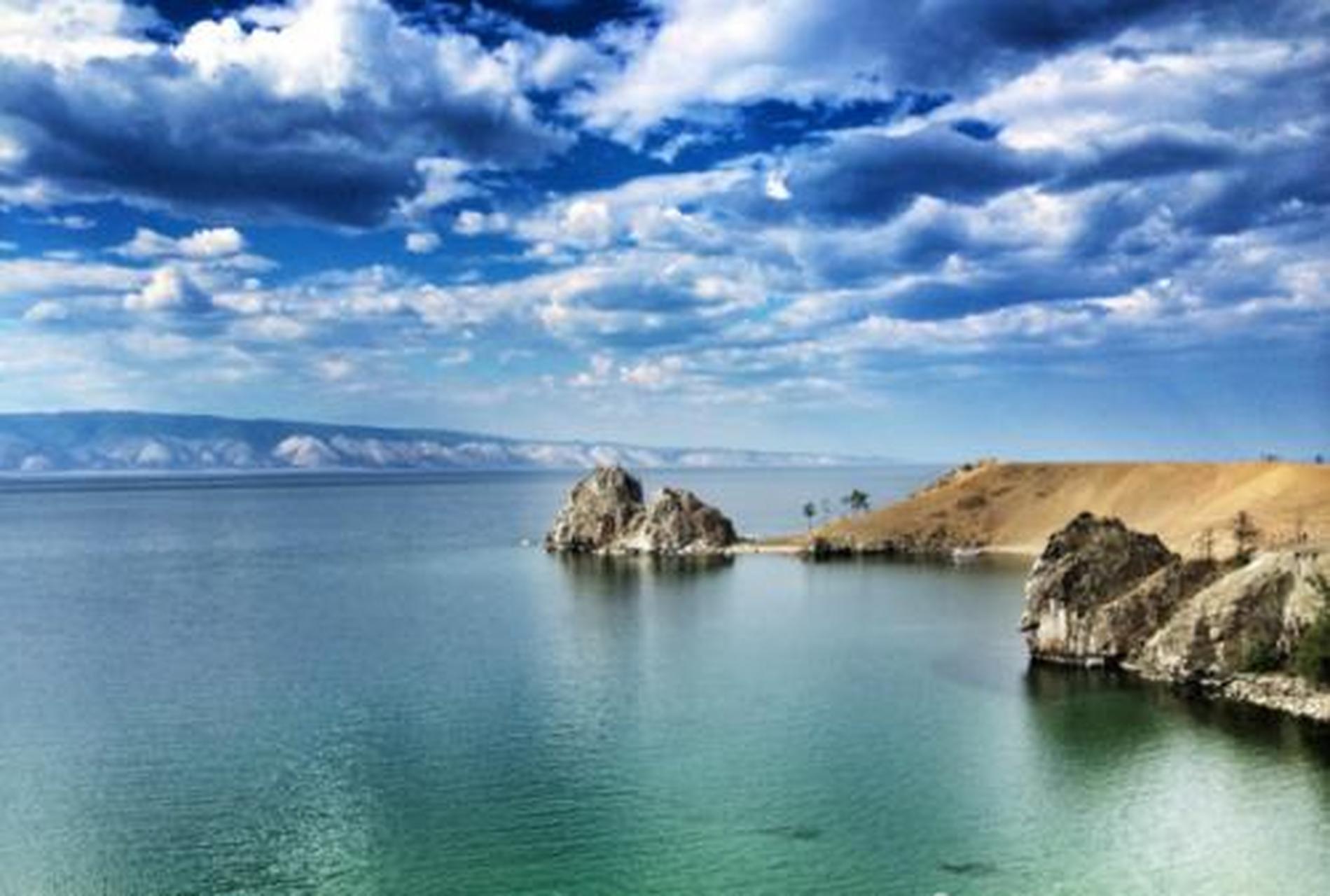 遇见美好##遇见好风景# 贝加尔湖:想体验一把真人版的《冰雪奇缘》吗