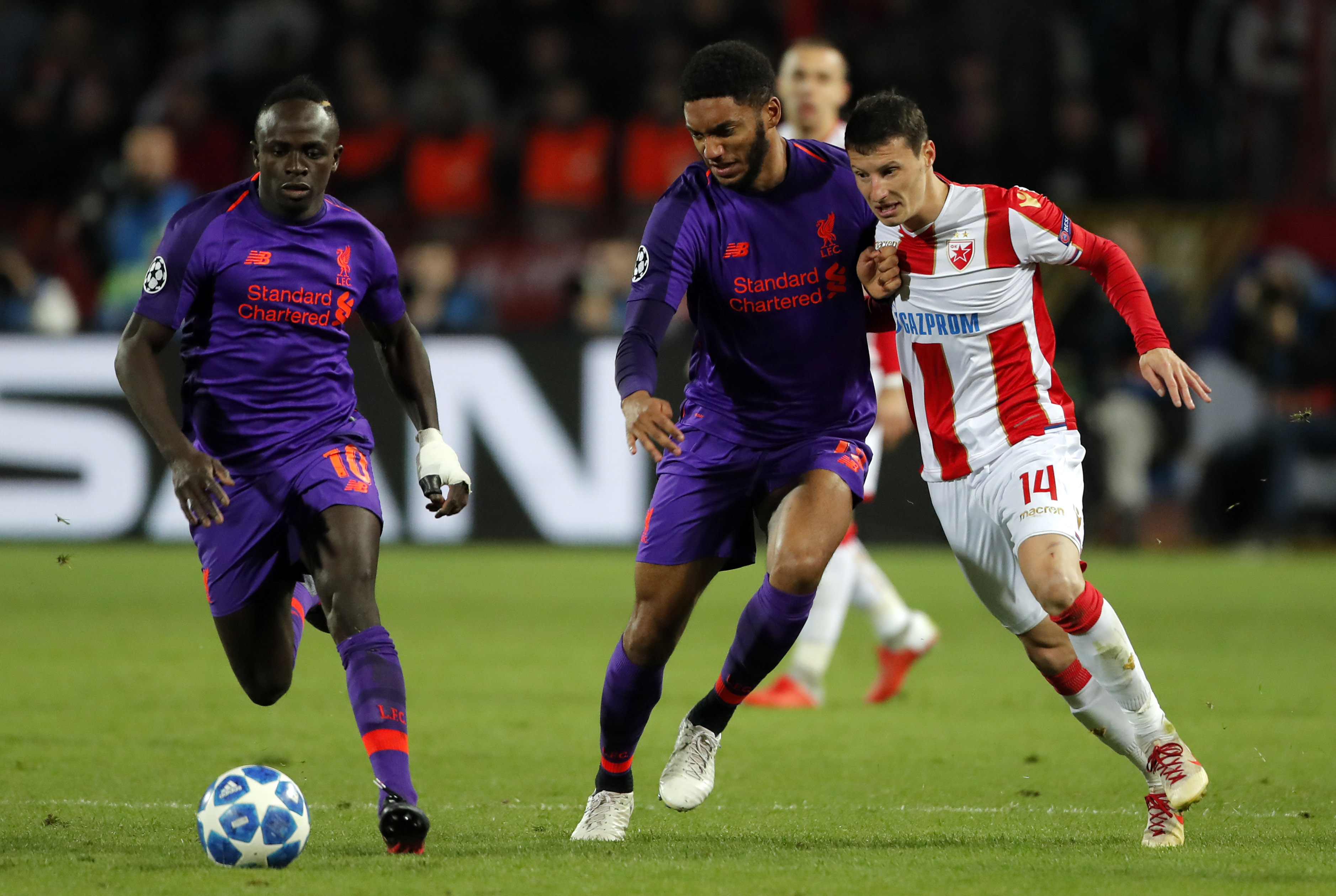 足球——欧冠:利物浦不敌贝尔格莱德红星