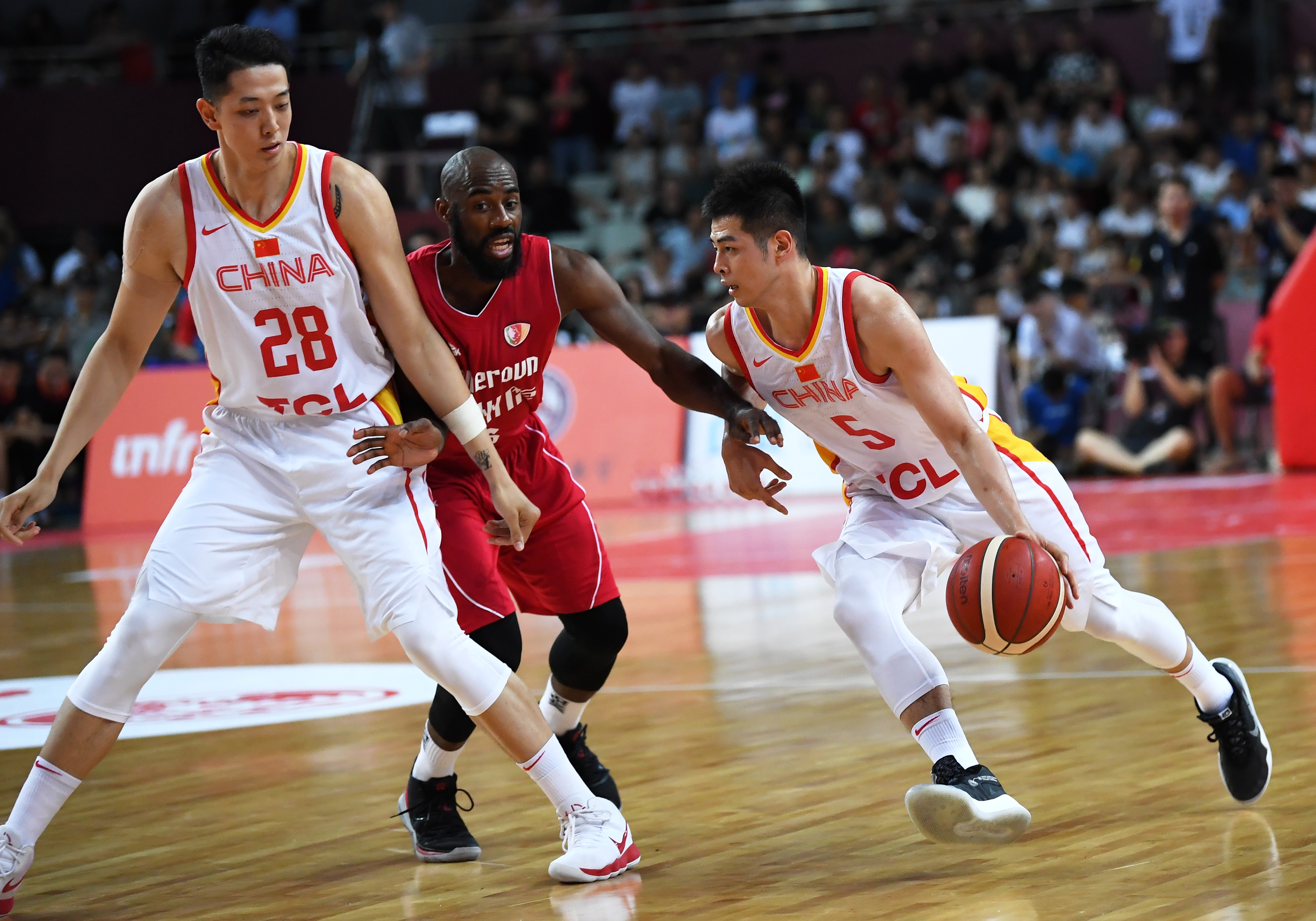 篮球——国际男篮对抗赛:中国胜喀麦隆(5)