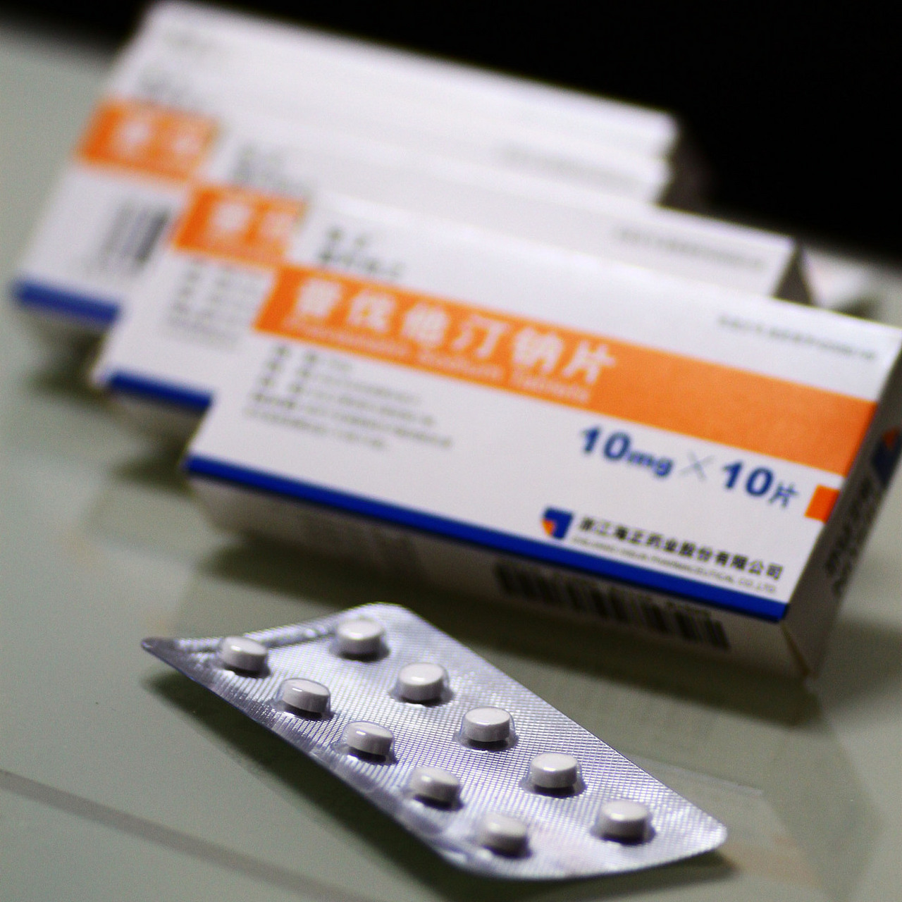 我老公,常常吃达泊西汀,已经2年了.