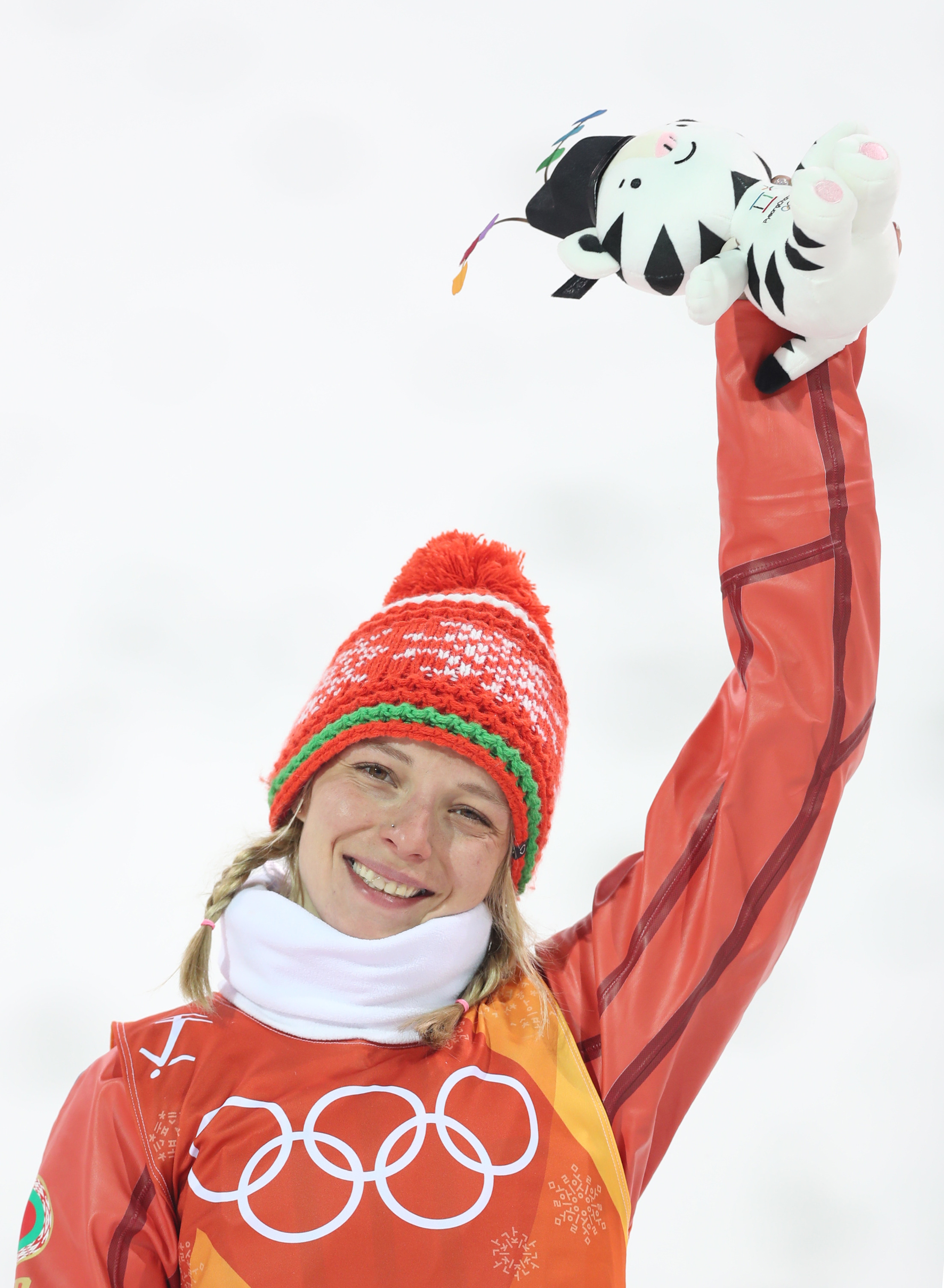 (冬奧會)(4)自由式滑雪——女子空中技巧:白俄羅斯選手胡什科娃奪冠