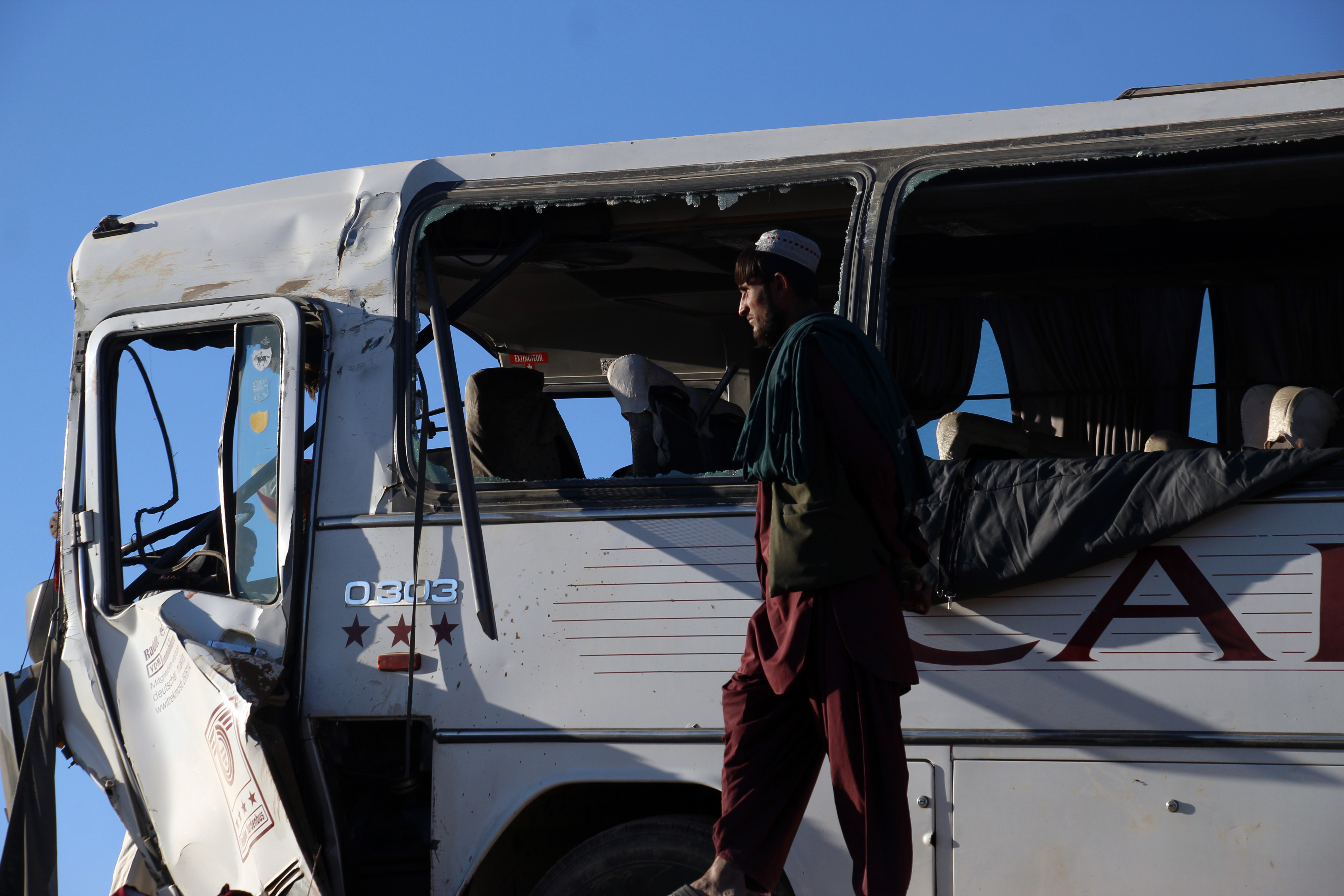 阿富汗达曼地区发生交通事故