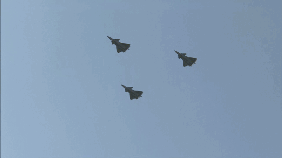 震撼!战机