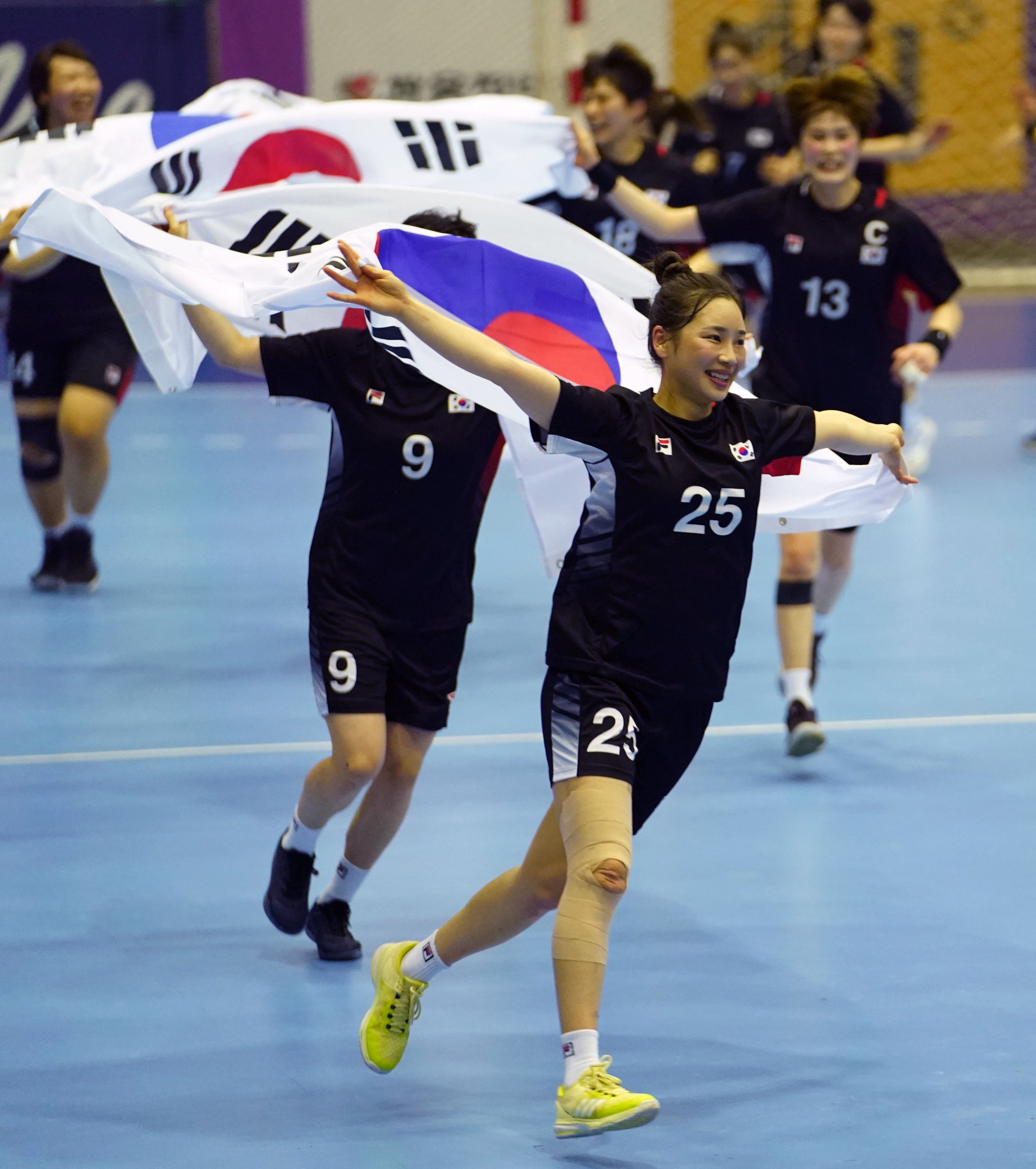 手球——女子决赛:韩国队夺冠(1)