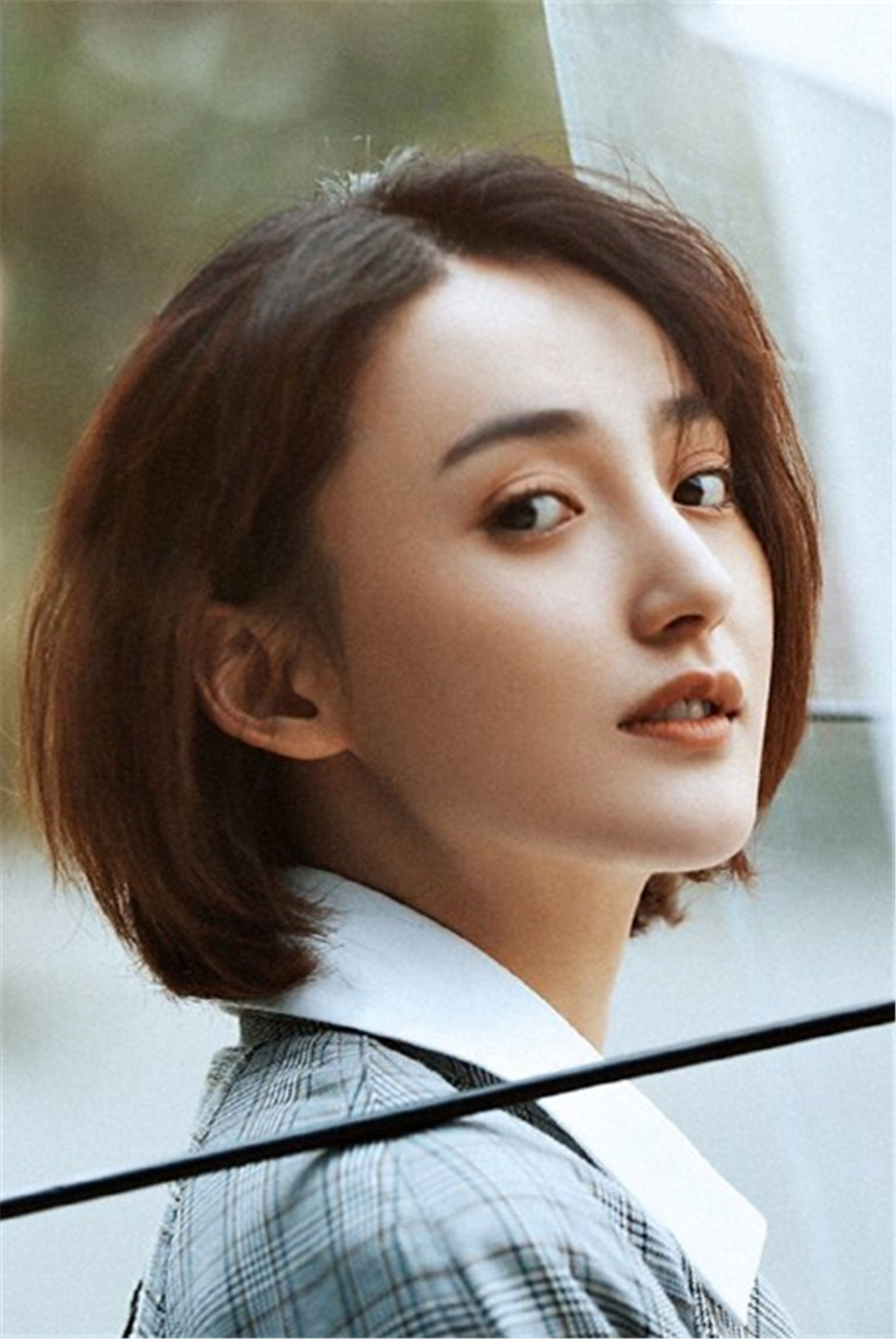 艾晓琪手机壁纸图集,清新自然的活力女孩