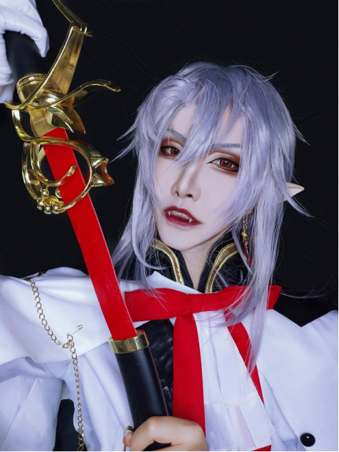 《终结的炽天使》费娘cos:只要哥哥长得好,一声"啊哈"我就倒