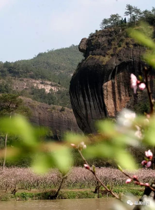 浙江缙云仙都大肚岩