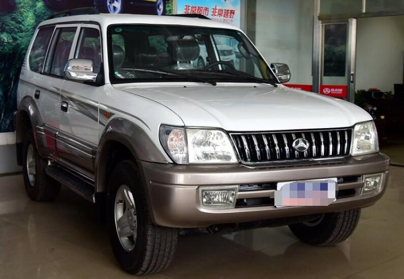 北京汽车制造厂-陆霸,外观设计很大气,给人一种豪华感