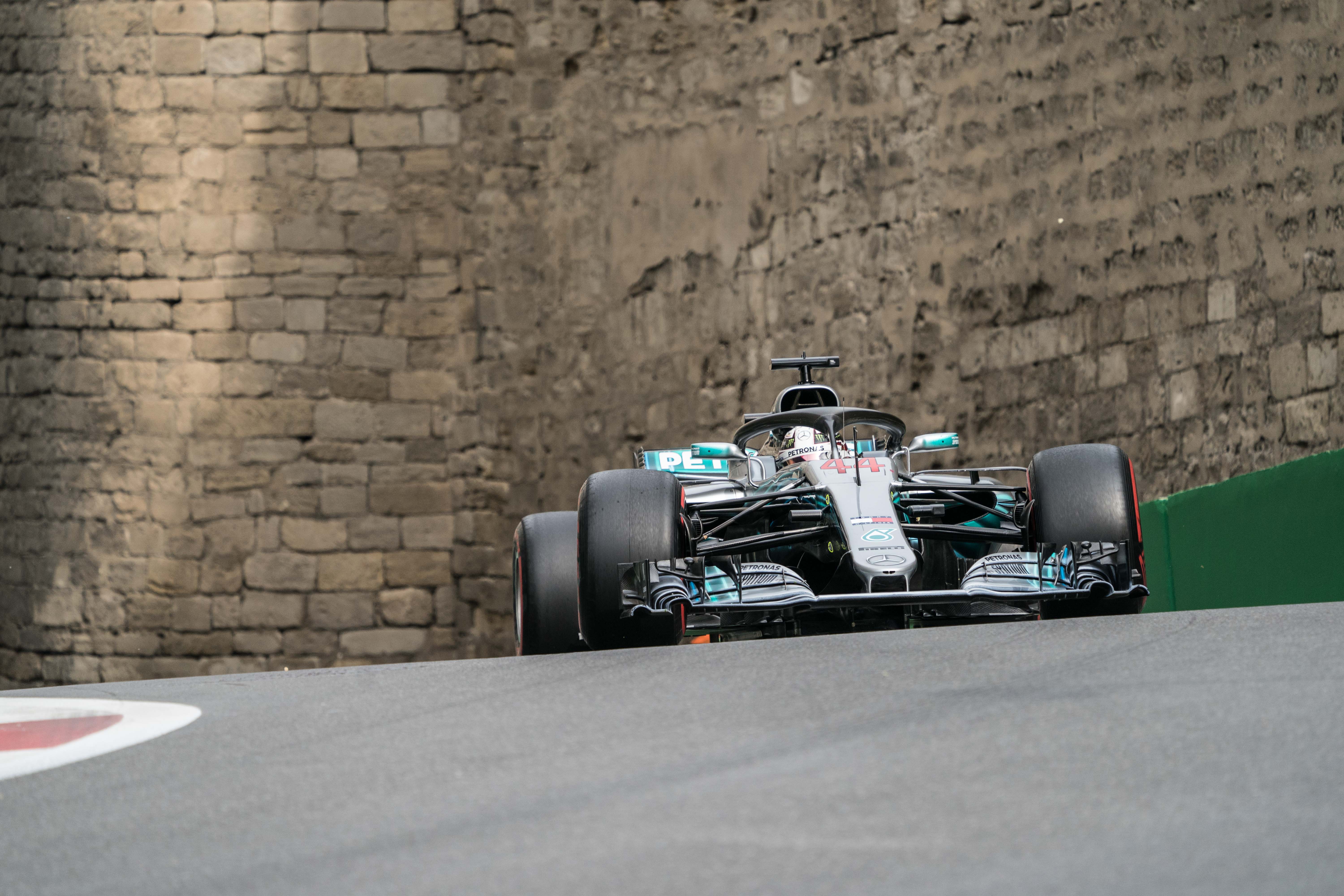 赛车——f1阿塞拜疆站:汉密尔顿夺冠(6)