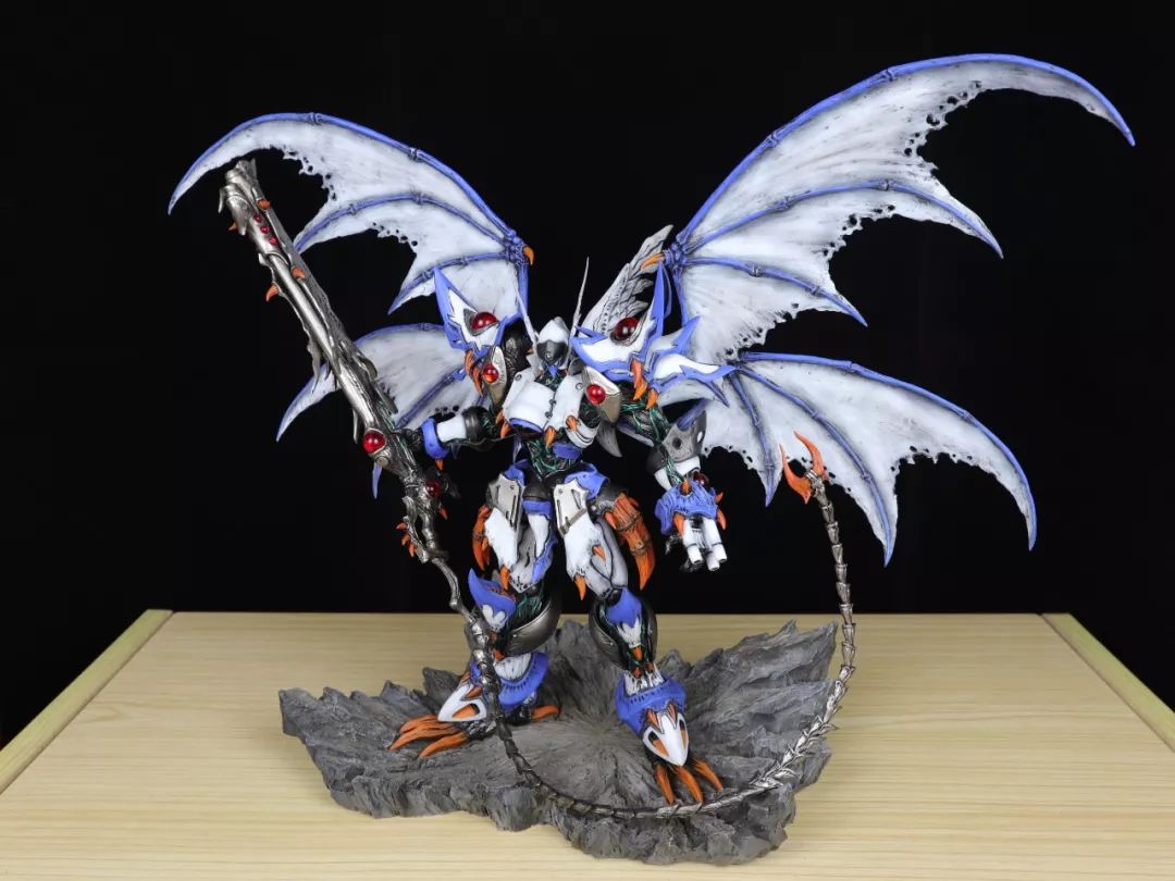 【佳作】纯白骑士