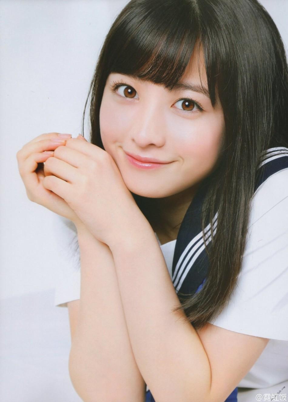 桥本环奈被评为"天使美少女",穿水手服的她超可爱