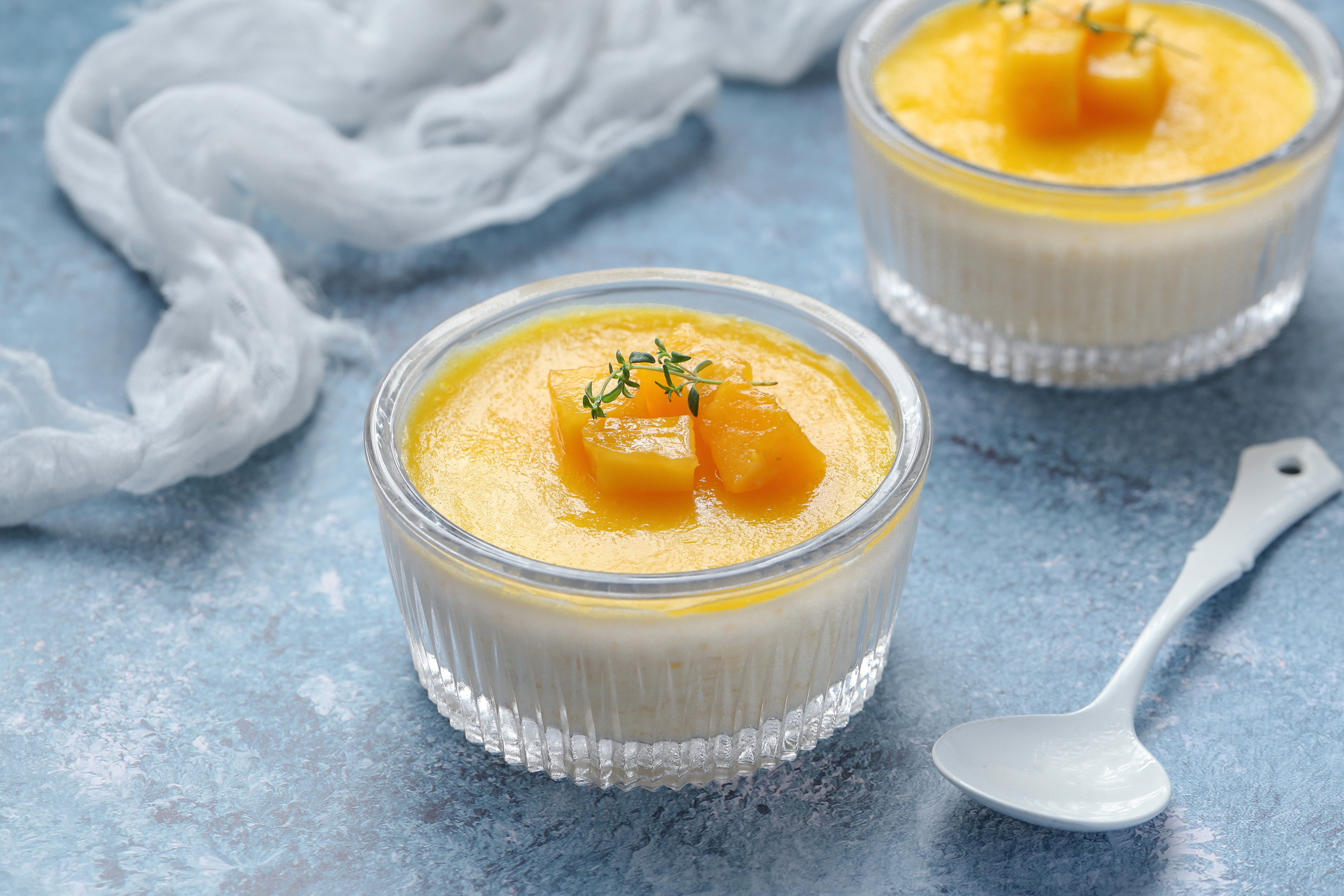 又香又滑的芒果布丁,想吃别去外面买了,在家自己就能做!