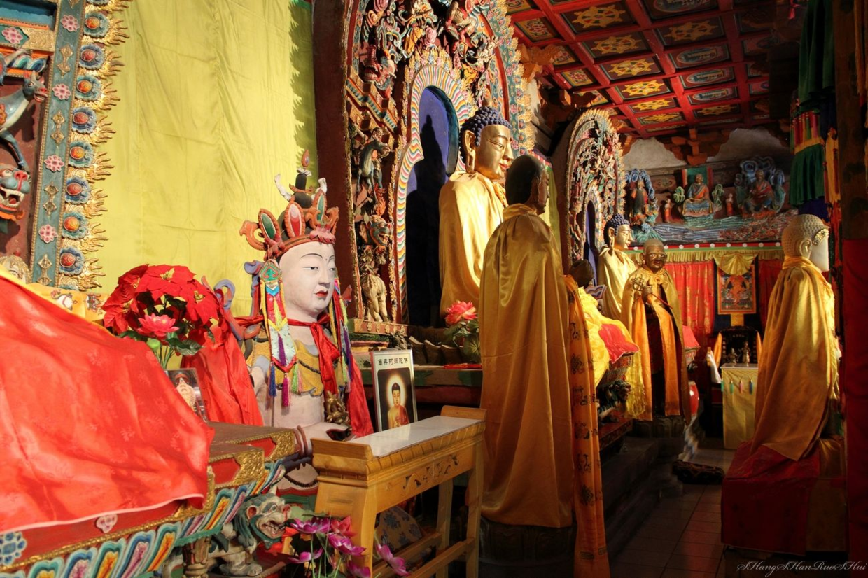 佛教法事活动常用仪轨大全——迎请仪轨-迎请佛像入寺仪规