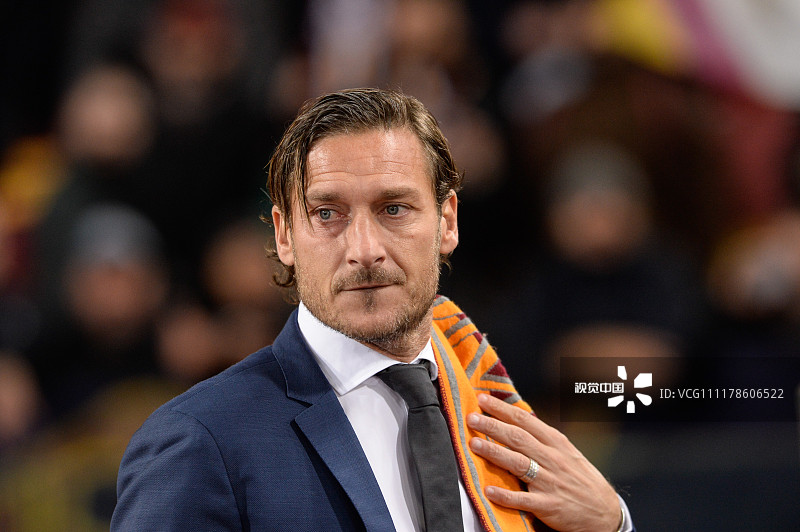 18/19欧冠小组赛g组:罗马vs皇马 赛前举行托蒂入选名人堂仪式