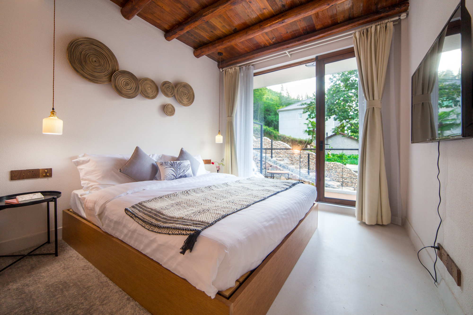 莫干山民宿预订:莫干山最美民宿不可错过莫干山花间集!