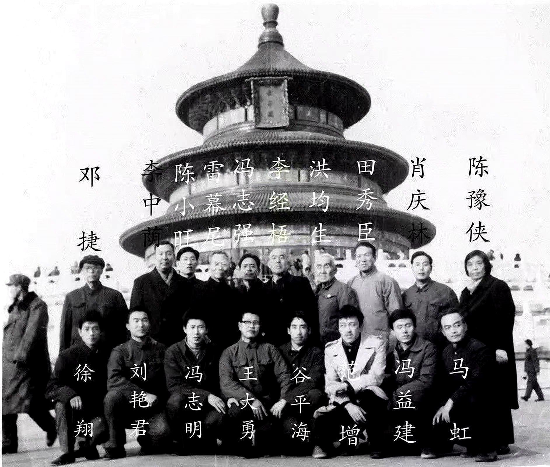 李经梧埋怨洪均生改拳,没想到被洪先生徒弟怒怼,一段真实历史!