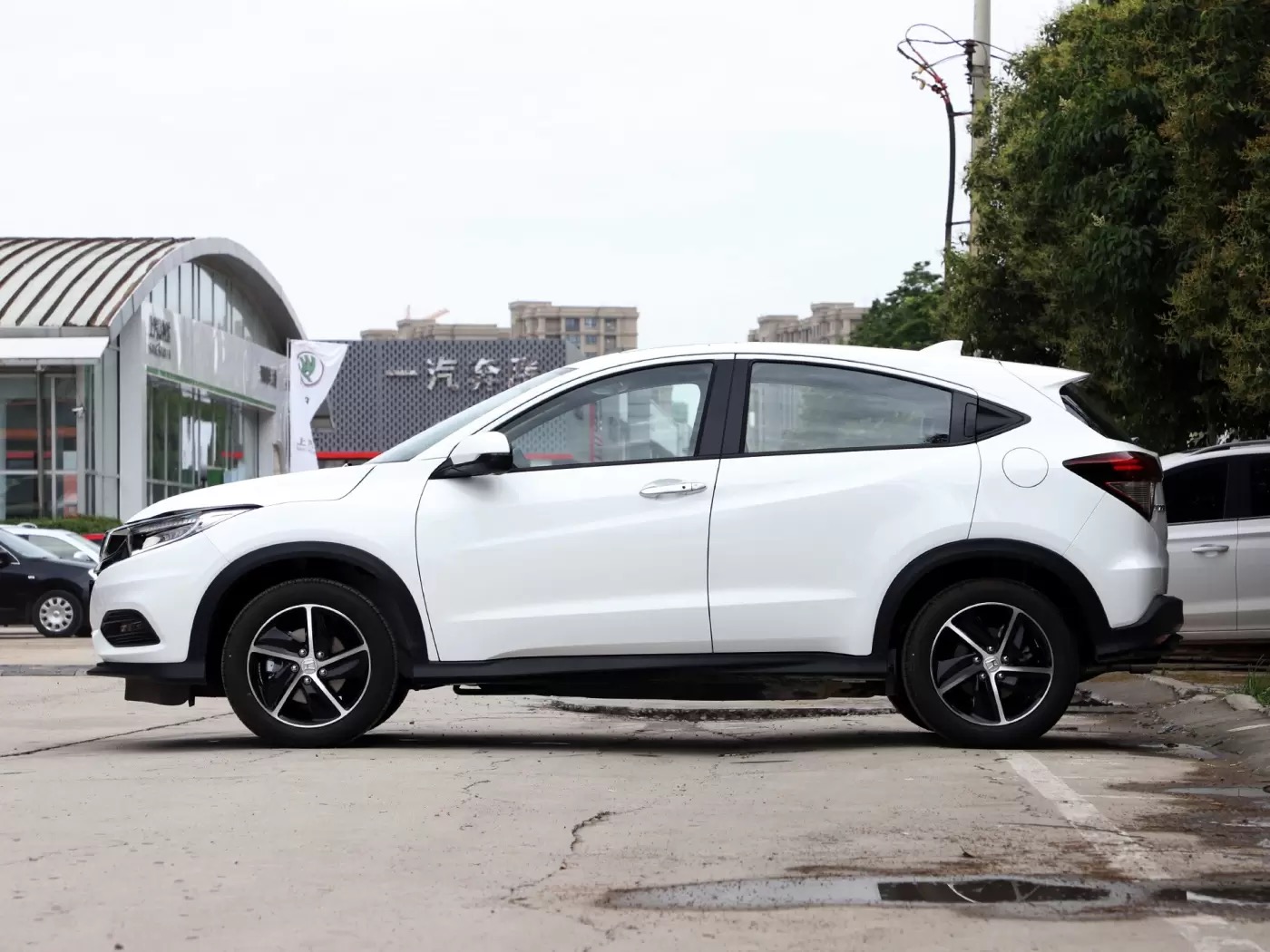 本田思域1.5t和本田缤智1.5t怎么选?搞清楚这些差距不吃亏!