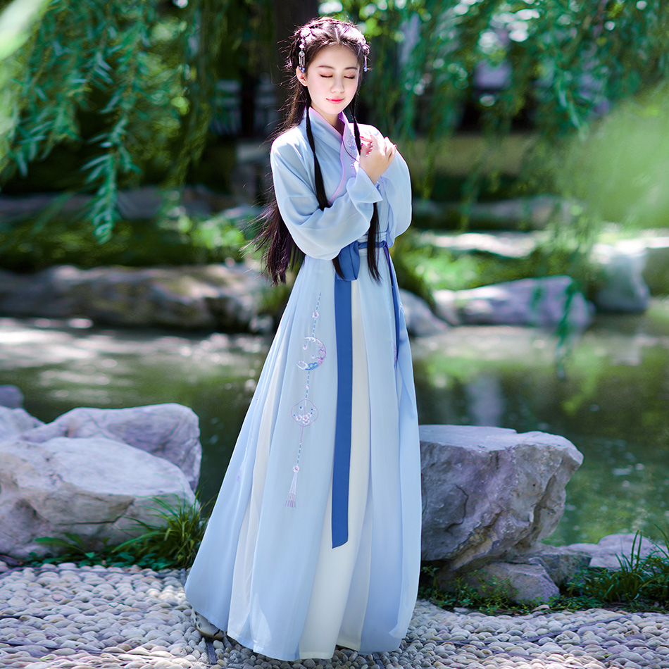 如今又是相识日 流水桃花几度春