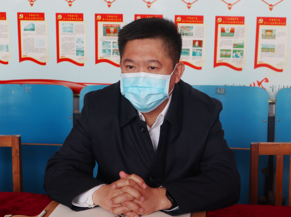 柏乡县张士民深入乡村就脱贫攻坚工作 找问题,挑毛病,促攻坚