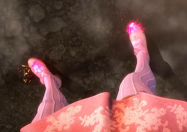 难怪小舞腿这么细,看到她唯一一次脱下鞋子后,网友:太逼真了