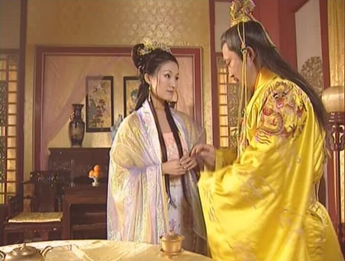 《新女驸马》菊妃:她出场艳压群芳,独得圣宠,但下场最惨!