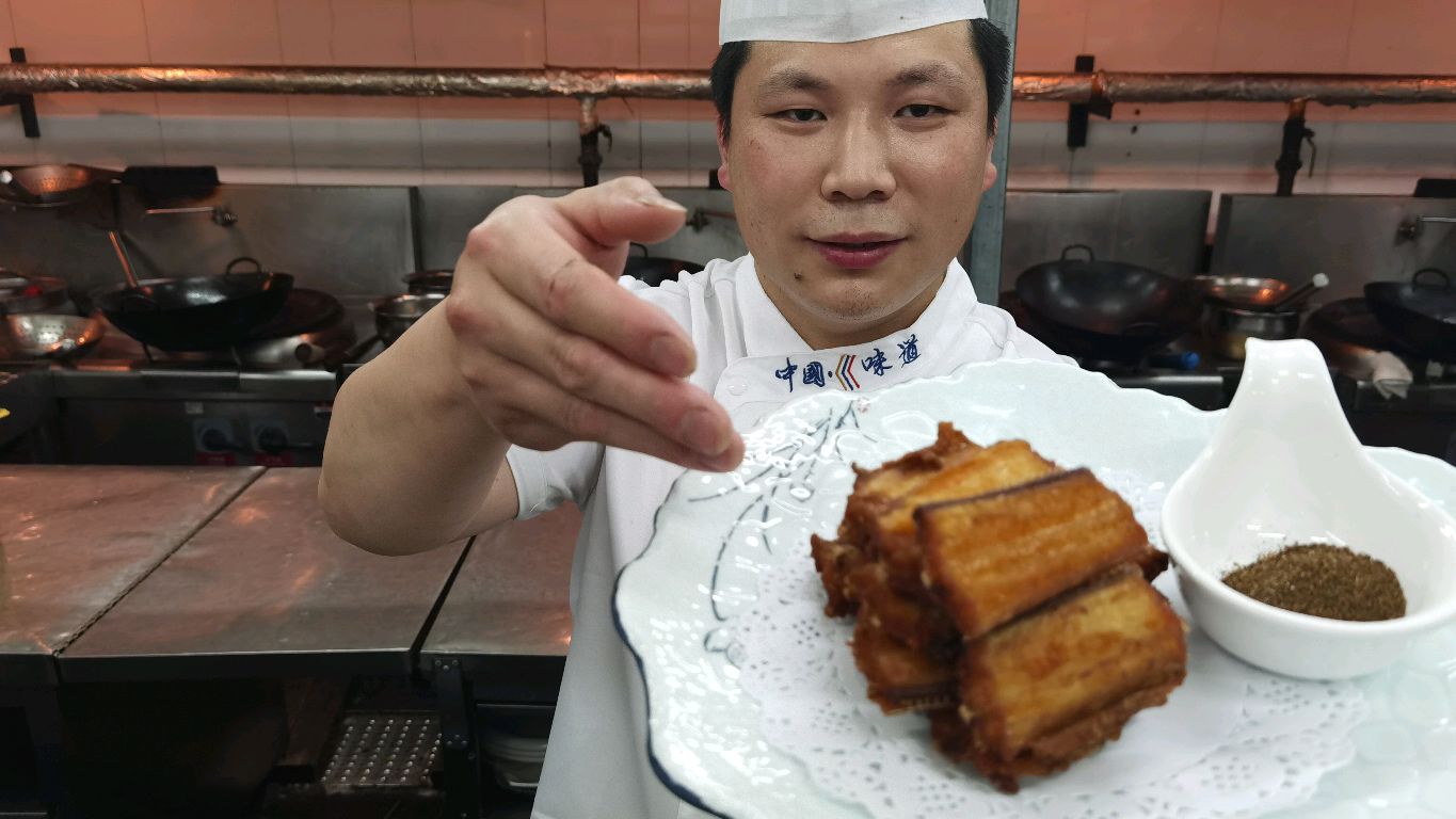 酒店大厨教你：“干炸带鱼”宰杀处理方法和制作全过程，操作简单