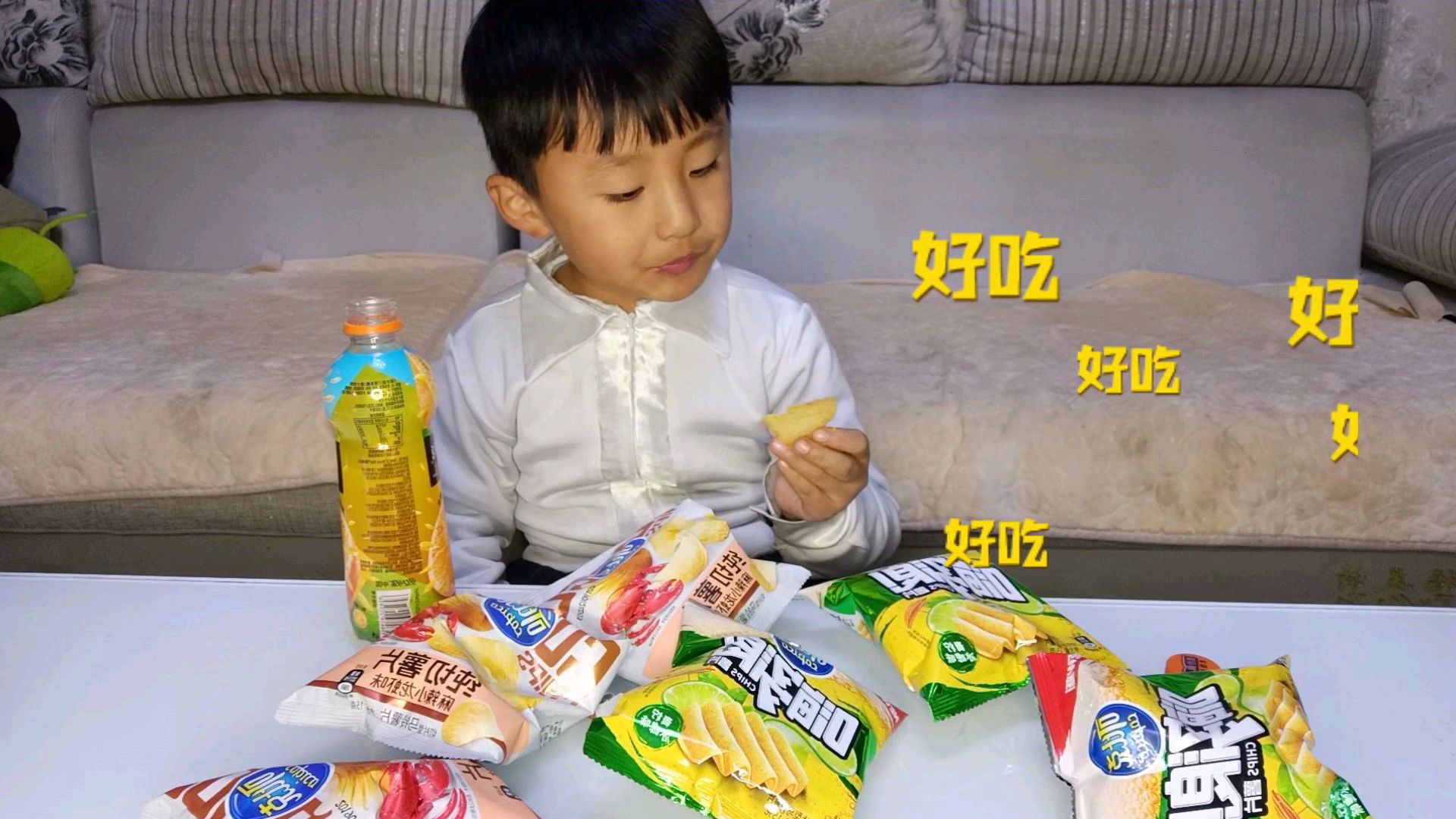 之前3元1包的可比克薯片,今天买10包才9.9元,还是麻辣小龙虾口味