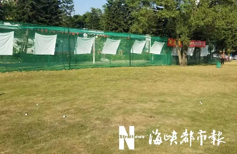 福州金山文体中心,说好的免费公共空间,被各种收费项目占据