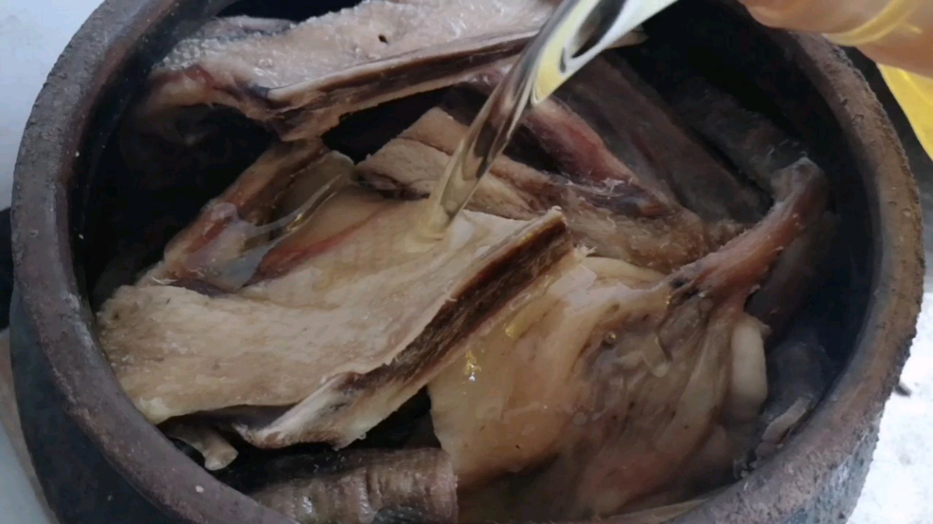 江西吉安:一道特色菜“油浸板鸭”只有江西老表才知道它的美味