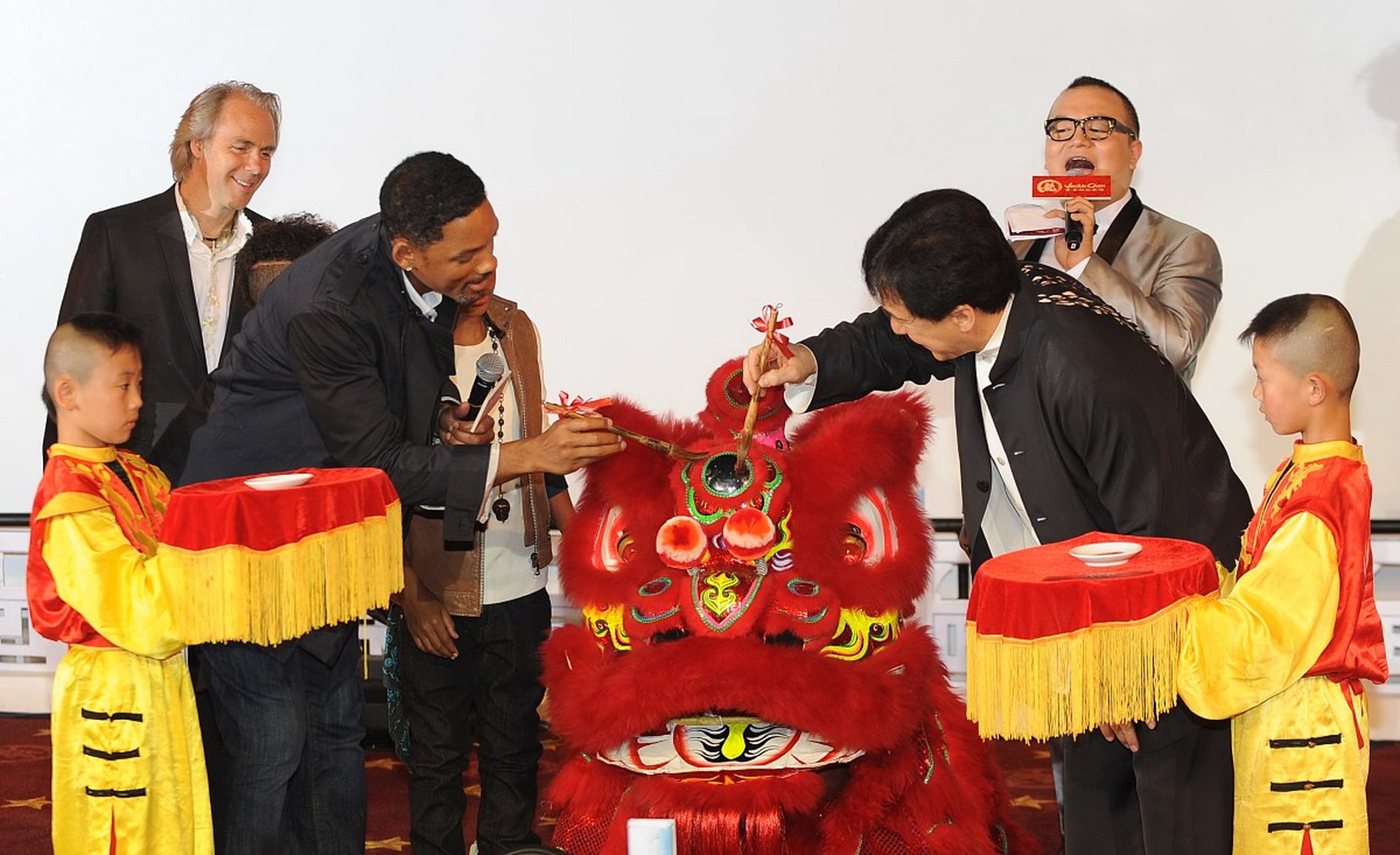 佛山舞狮表演151x2333x2322佛山舞狮队乔迁舞狮开业舞狮梅花桩舞狮