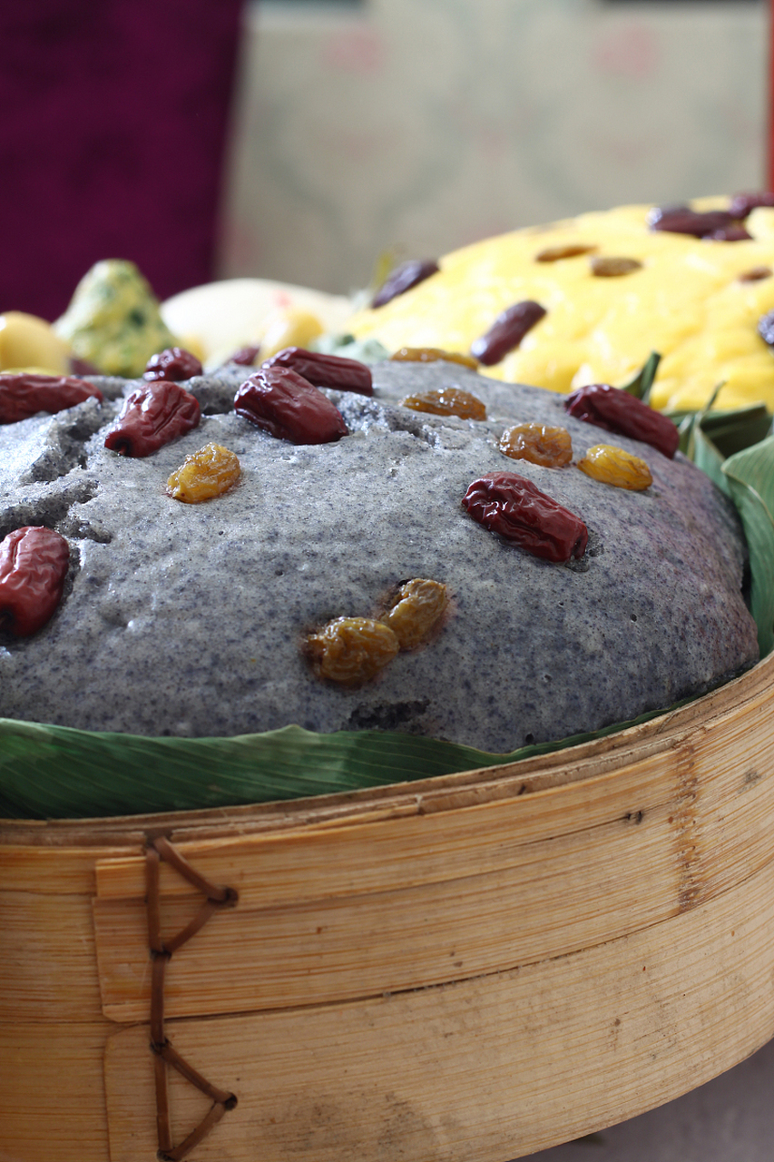 荞麦面发糕,一次发酵,又松又软不塌陷,松软香甜,比蛋糕还好吃.