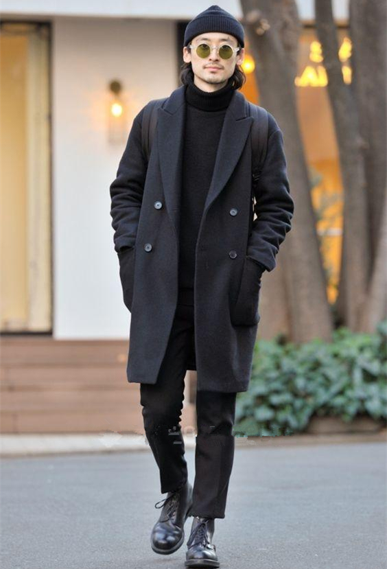 冬天男士穿黑色大衣怎么搭配好看?