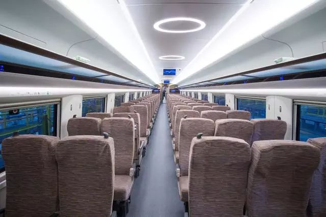 没坐过复兴号不要紧,这些图会帮你充分地认识它