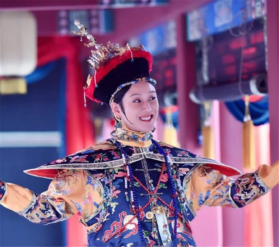 《如懿传》里30岁的豫妃,每次出场三分钟就会被拖走