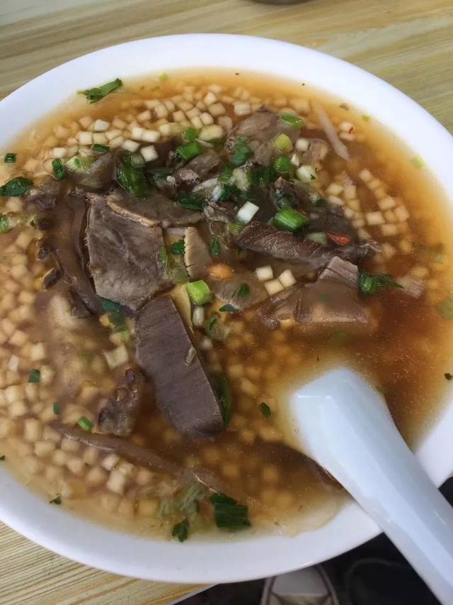 舌尖上的张掖之一——牛肉小饭