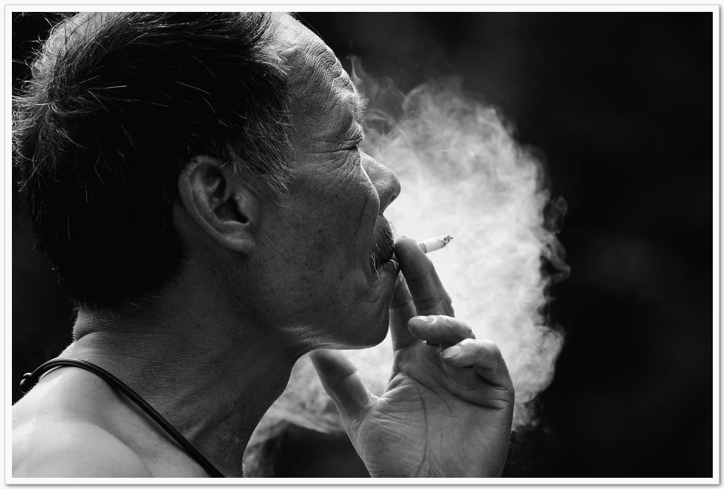 解锁日本人吸烟的正确姿势:一包烟当半包抽,减少癌症7成发病率