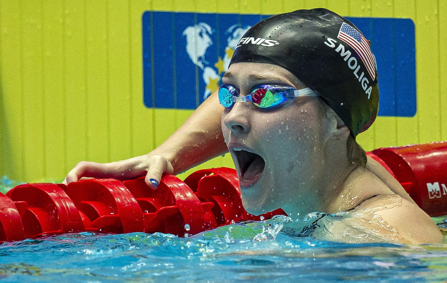 游泳世锦赛——女子50米仰泳:美国选手斯莫利加夺冠