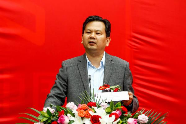 河南商报与郑粮集团达成战略合作 "护佑"物流代收货款安全