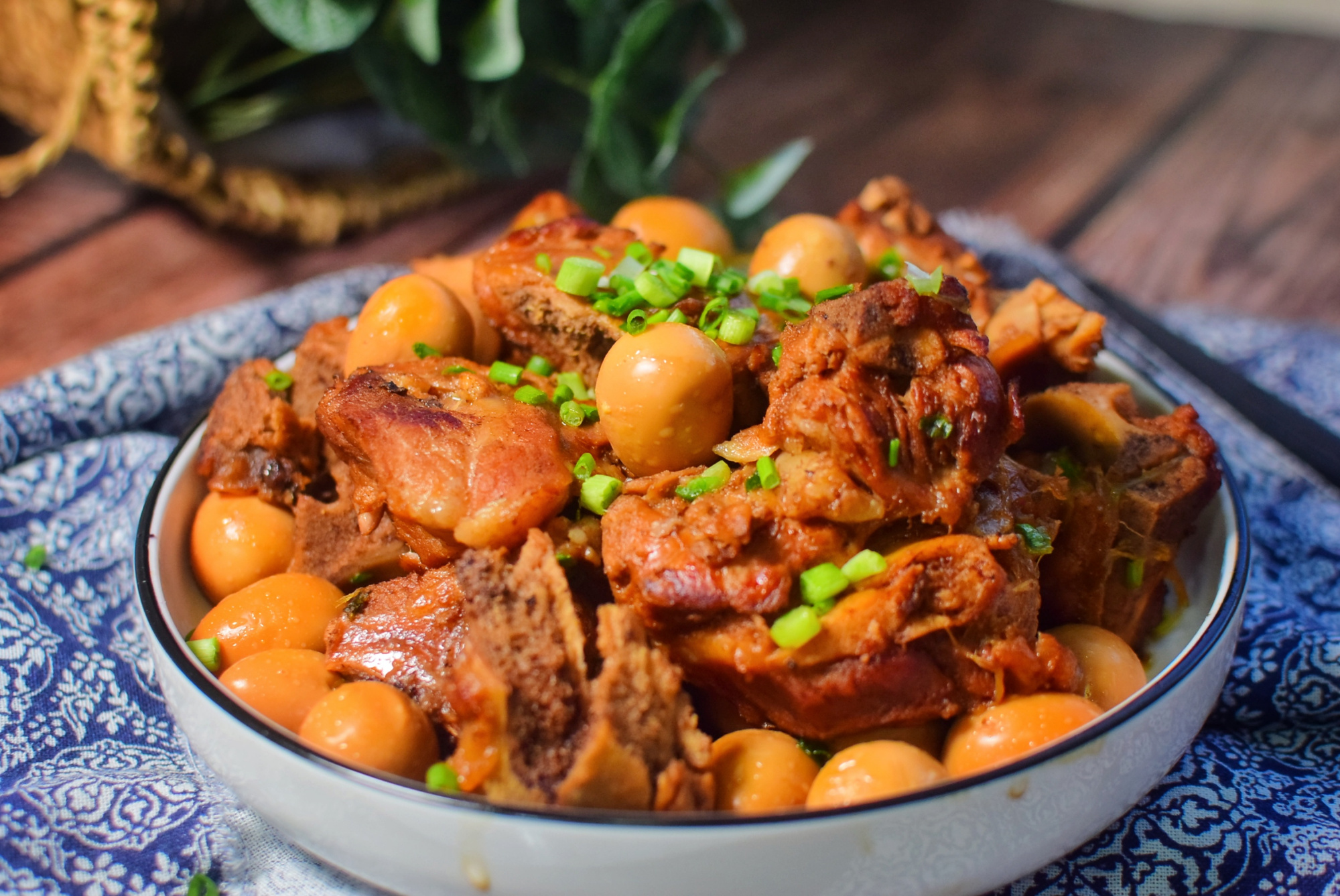 大骨头和它是绝配,色泽红润,香而不腻,做好这几步,一次就成功