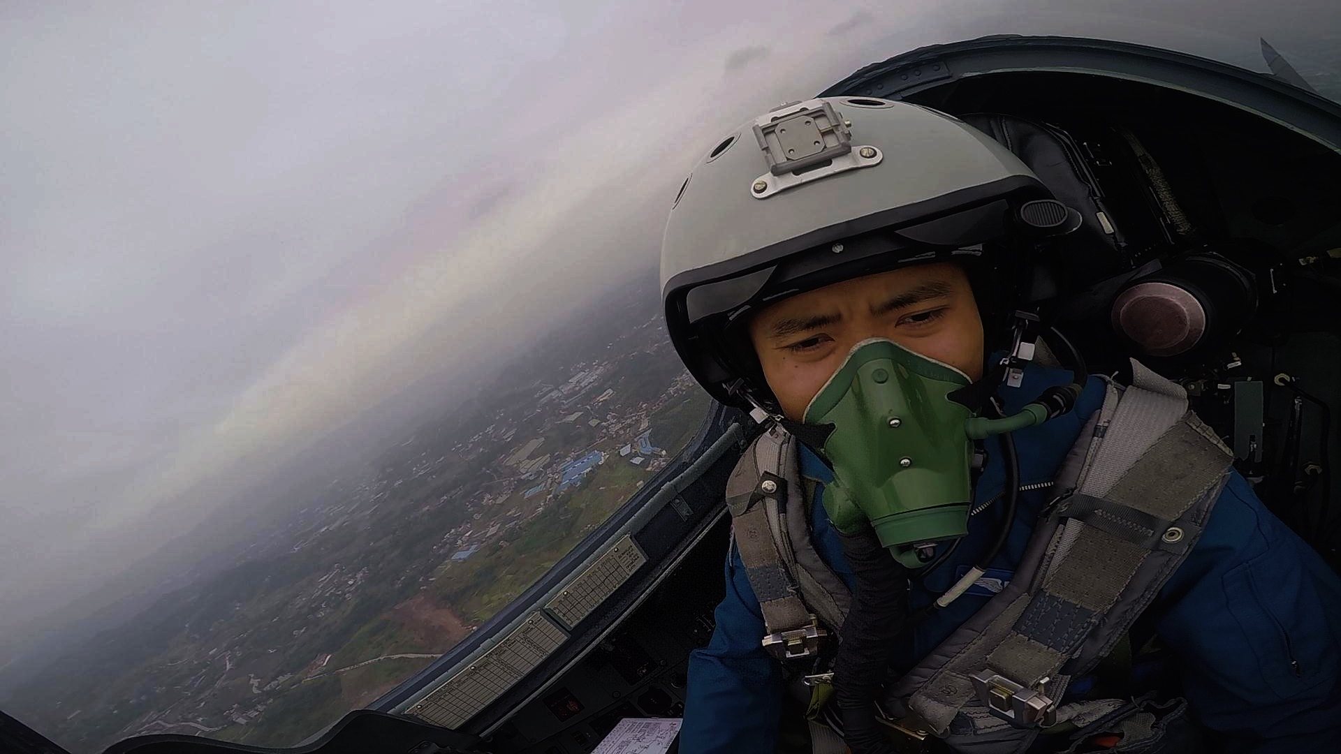 蒋佳冀:乘着改革强军的东风奋飞(1)