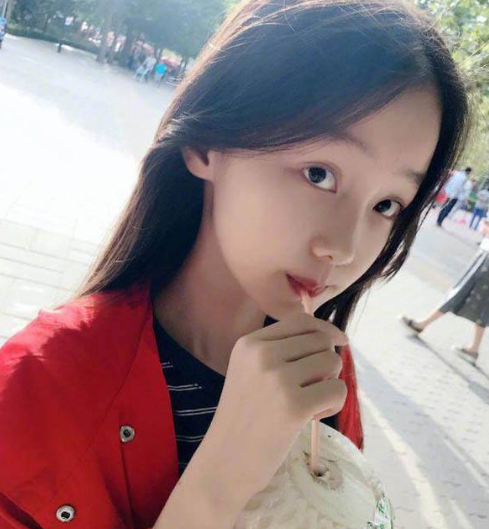 13岁女孩照片可爱正脸图片